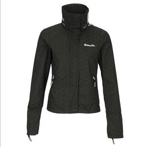 Bench Jacket with Hood (hideaway)